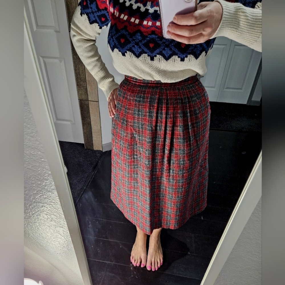 Vintage Plaid Pleated Skirt